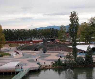 ����¹�ص�����ķ˹�ص�����������Խ��ʷ��Χǽ-���� 102p